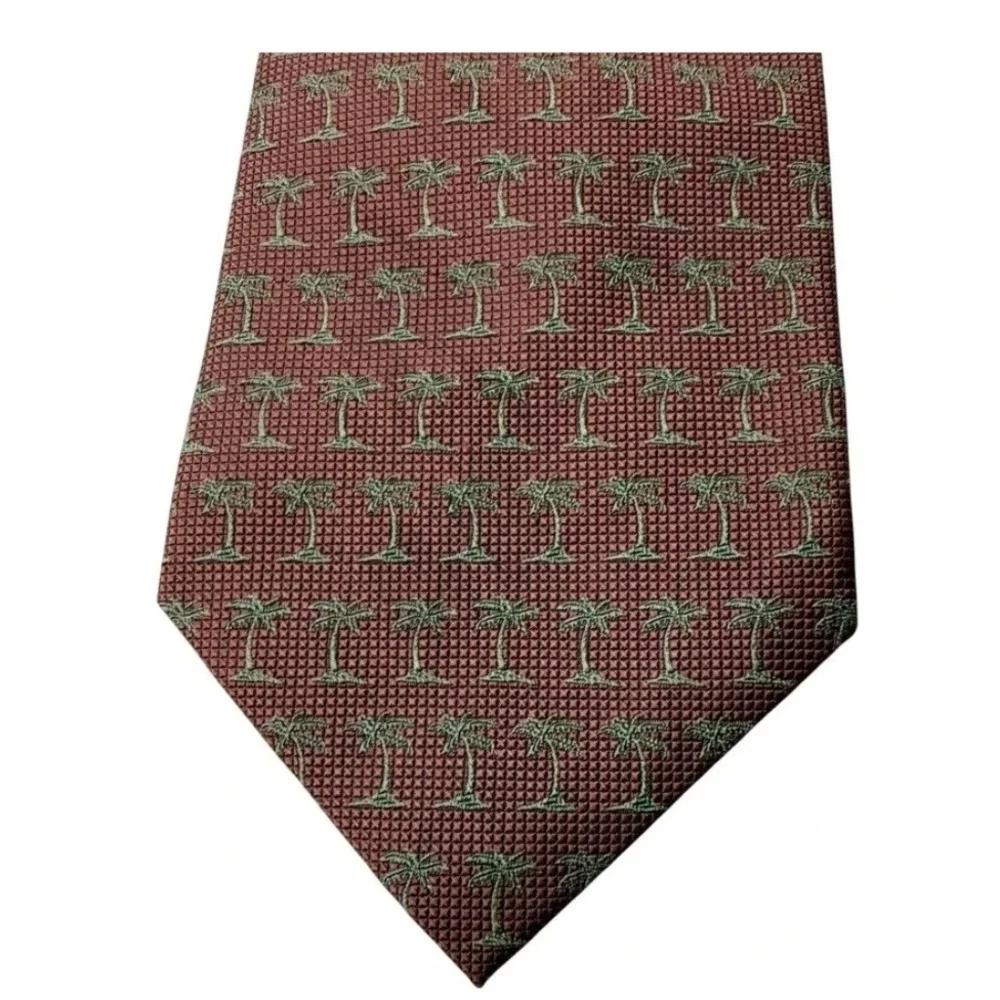 Tommy Bahama Burgundy 100% Silk Palm Tree Pattern Hand Made Mens Neck Tie
